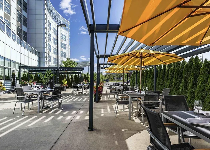 Novotel Montreal Aeroport