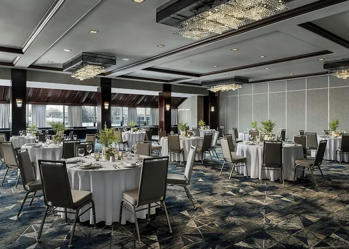 Sheraton Montreal Airport Hotel